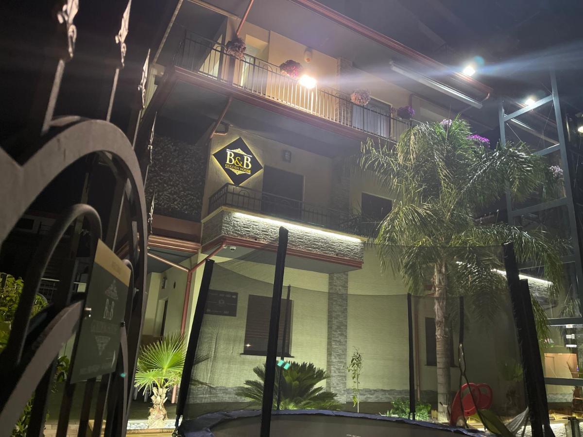B&B Golden House Rose Exterior foto